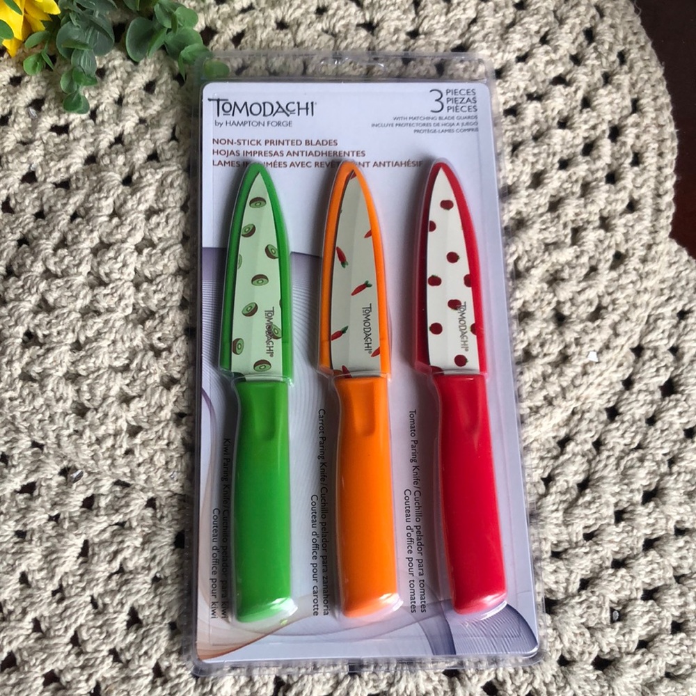 Tomodachi 3-Piece Colorful Kitchen Knives - Green, Orange, Red